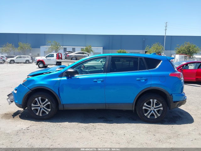 Toyota RAV4 LE 2018 2T3ZFREV3JW440306 Image 14