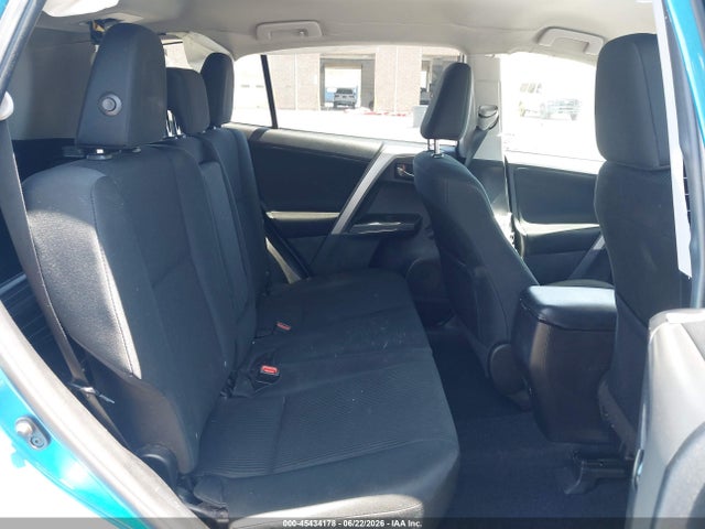 Toyota RAV4 LE 2018 2T3ZFREV3JW440306 Image 8