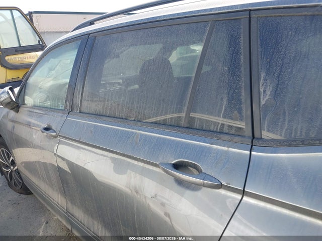 3VV1B7AX8MM002604 Volkswagen Tiguan 2.0t S