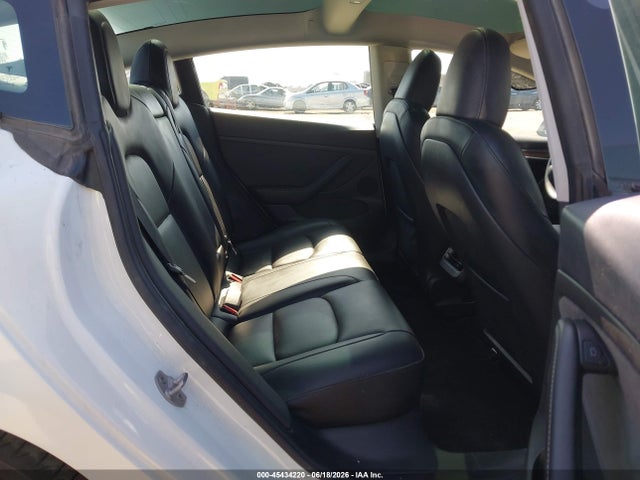 2023 Tesla Model 3 მანქანა იყიდება აუქციონზე, vin: 5YJ3E1EA7PF550703, აუქციონის ნომერი: 45434220