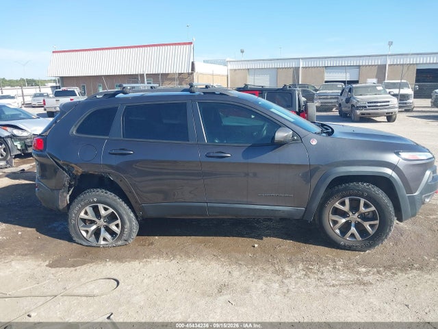 2016 Jeep Cherokee Trailhawk მანქანა იყიდება აუქციონზე, vin: 1C4PJMBS6GW163177, აუქციონის ნომერი: 45434236