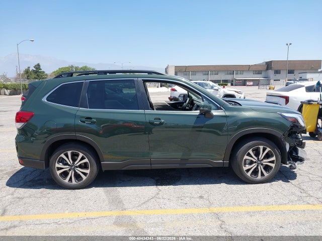Subaru Forester Limited 2022 JF2SKAPC9NH403901 Image 14