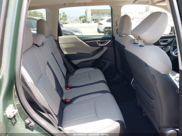 Subaru Forester Limited 2022 JF2SKAPC9NH403901 Image 8