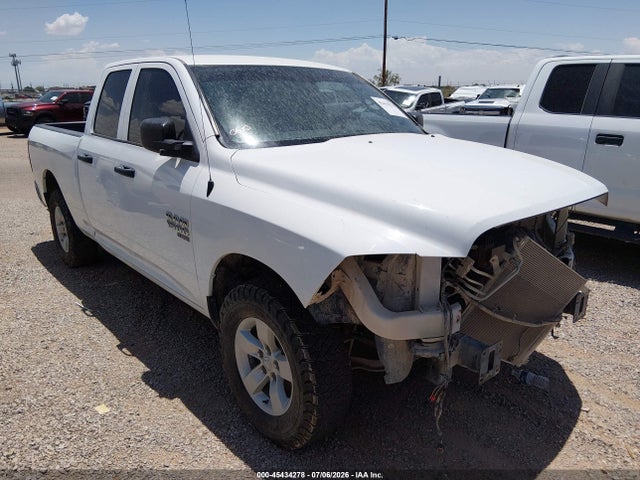 1C6RR7FG9PS539331 RAM 1500 Classic Tradesman 4x4 6&#039;4 Box
