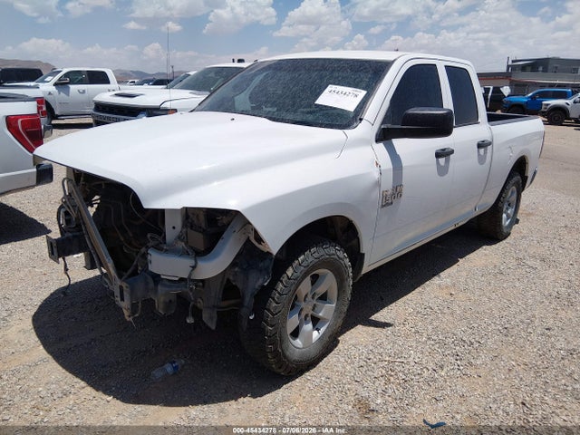 1C6RR7FG9PS539331 RAM 1500 Classic Tradesman 4x4 6&#039;4 Box