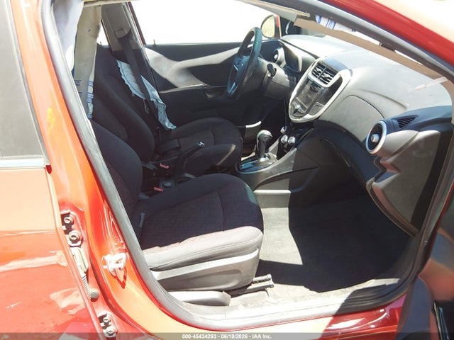 1G1JD5SB2K4112758 Chevrolet Sonic Lt Auto