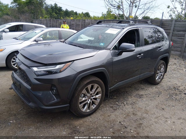 Toyota Rav4 Xle Premium 2023 2T3A1RFV3PC381536 Image 2