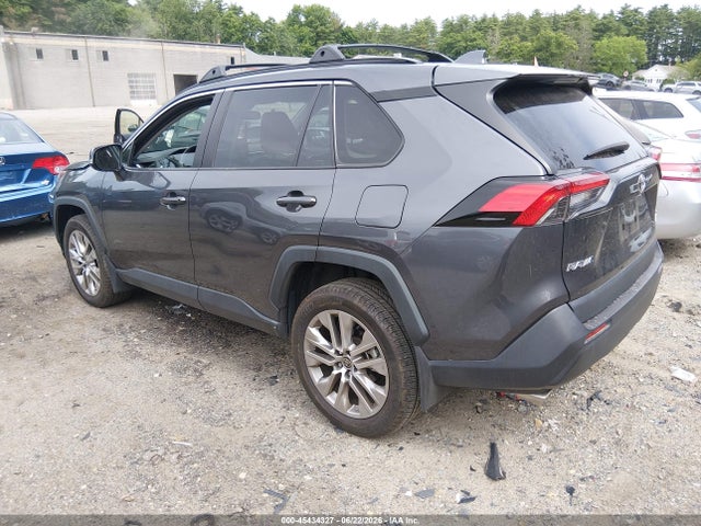 Toyota Rav4 Xle Premium 2023 2T3A1RFV3PC381536 Image 3