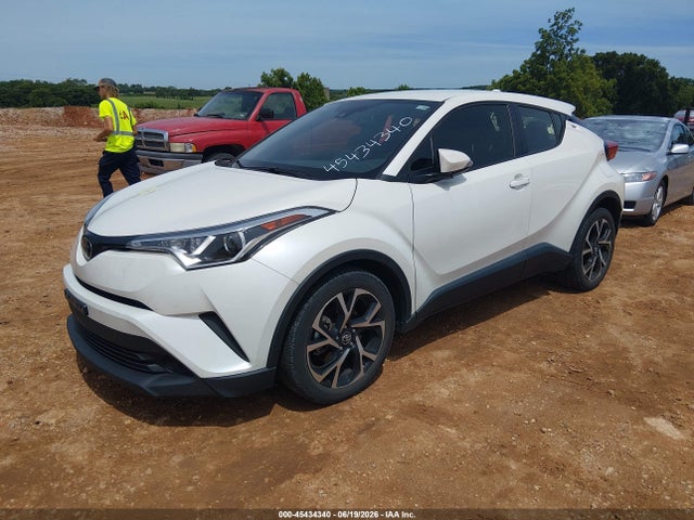 JTNKHMBX9K1028388 Toyota C-HR XLE