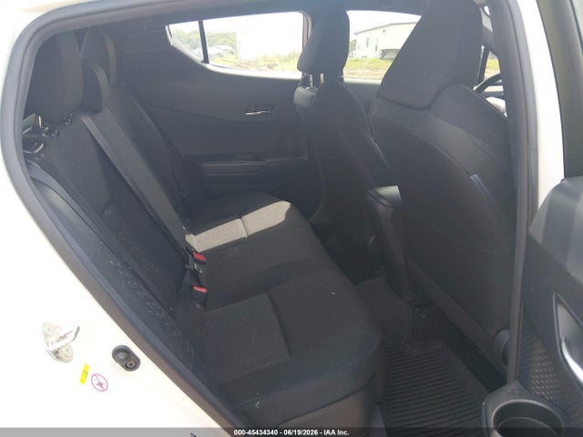 JTNKHMBX9K1028388 Toyota C-HR XLE
