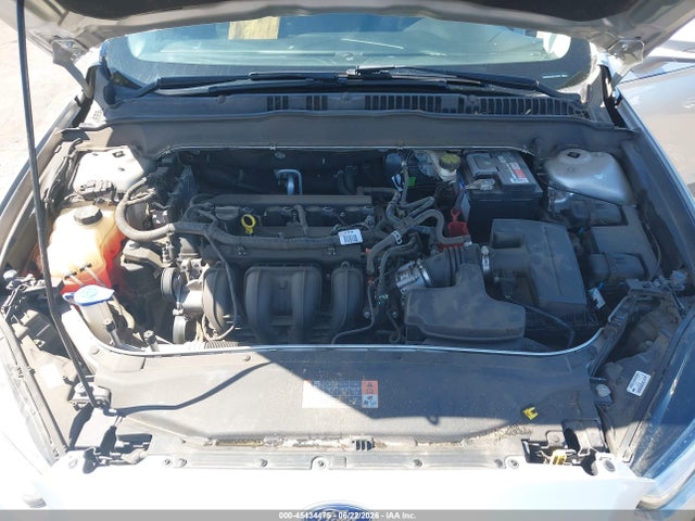 3FA6P0H7XGR115633 Ford FUSION SE
