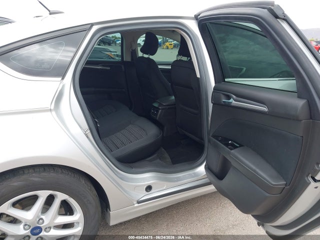 3FA6P0H7XGR115633 Ford FUSION SE