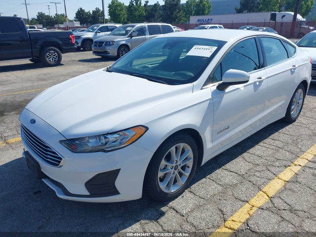 Ford Fusion Hybrid Se 2019 3FA6P0LU3KR258252 Image 2