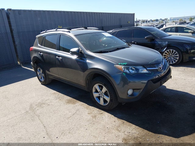 Toyota Rav4 Xle 2015 JTMWFREV9FJ047287 Image 1