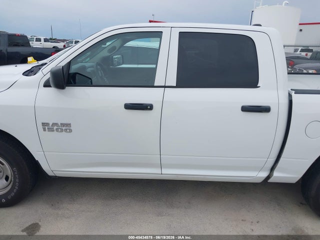 45434578 :رقم المزاد ، 1C6RR6KG1JS303618 vin ، 2018 Ram 1500 Tradesman  4x2 5'7 Box مزاد بيع