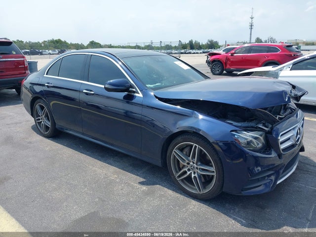 45434590 :رقم المزاد ، WDDZF4JB4JA463936 vin ، 2018 Mercedes-benz E 300 مزاد بيع