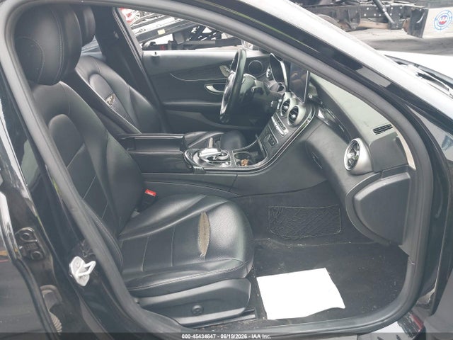 2016 Mercedes-benz C 300 მანქანა იყიდება აუქციონზე, vin: 55SWF4JB1GU148670, აუქციონის ნომერი: 45434647