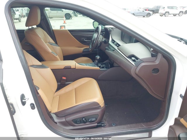 2020 Lexus Es 350 მანქანა იყიდება აუქციონზე, vin: 58ADZ1B13LU065042, აუქციონის ნომერი: 45434734