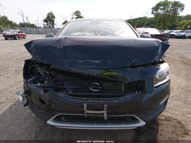 2018 Volvo V60 Cross Country T5 მანქანა იყიდება აუქციონზე, vin: YV440MWK8J2054649, აუქციონის ნომერი: 45434778