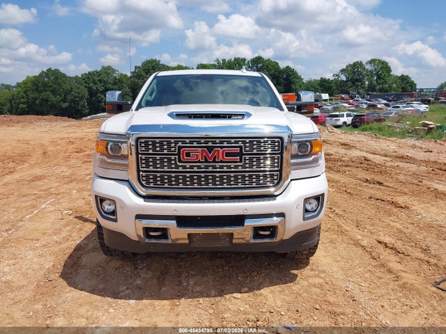 1GT12UEY5JF246982 GMC Sierra 2500hd Denali