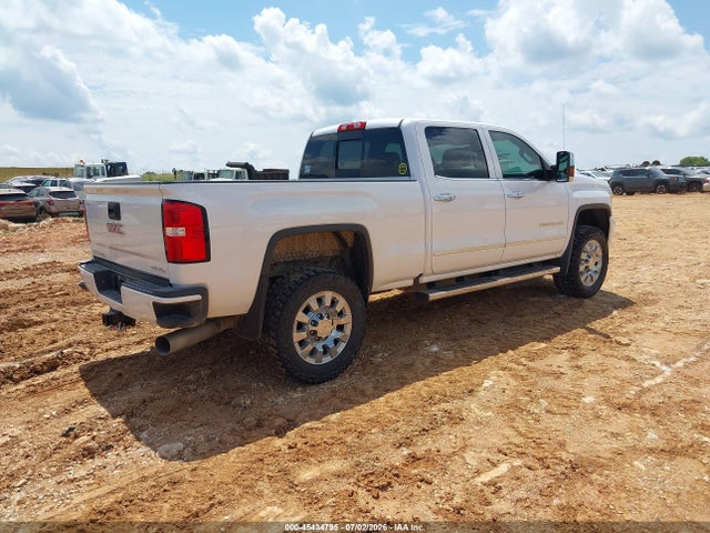 GMC Sierra 2500hd Denali 2018 1GT12UEY5JF246982 Image 4
