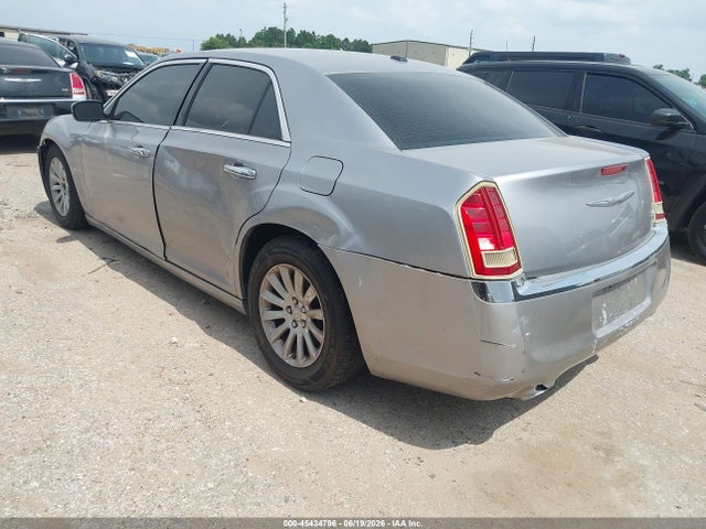 2013 Chrysler 300 Motown მანქანა იყიდება აუქციონზე, vin: 2C3CCAAGXDH626361, აუქციონის ნომერი: 45434796