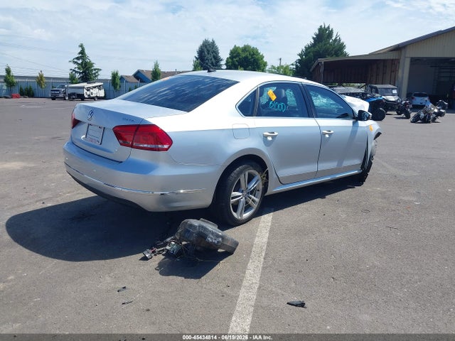 Aukcja sprzedaży 2012 Volkswagen Passat 2.0l Tdi Sel Premium, vin: 1VWCN7A37CC010380, numer aukcji: 45434814