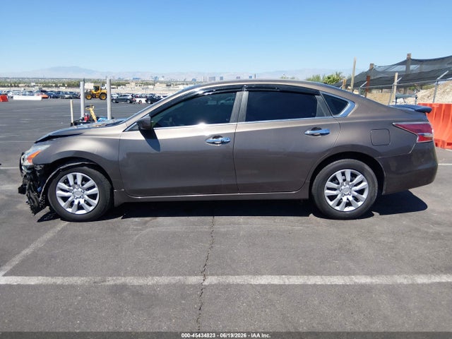 2015 Nissan Altima 2.5 S მანქანა იყიდება აუქციონზე, vin: 1N4AL3AP9FN880044, აუქციონის ნომერი: 45434823