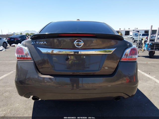 2015 Nissan Altima 2.5 S მანქანა იყიდება აუქციონზე, vin: 1N4AL3AP9FN880044, აუქციონის ნომერი: 45434823