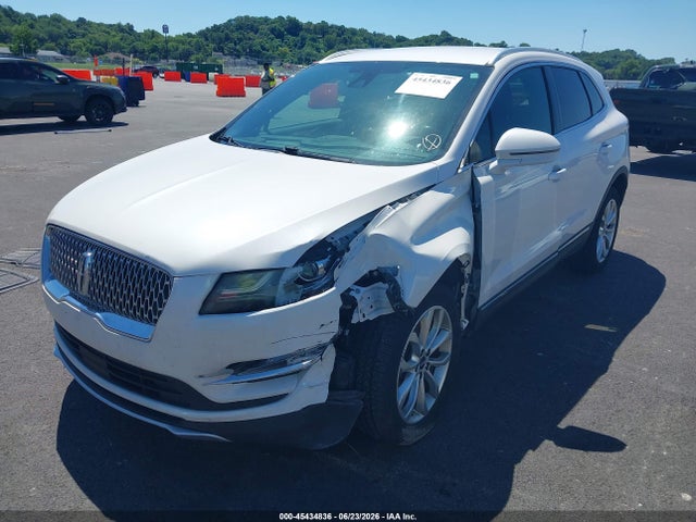 2019 Lincoln Mkc Select მანქანა იყიდება აუქციონზე, vin: 5LMCJ2D94KUL44403, აუქციონის ნომერი: 45434836