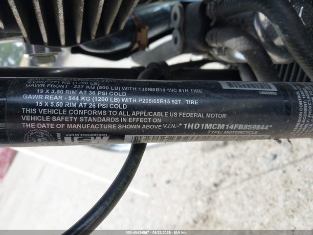 Harley-Davidson Flrt Free Wheeler 2015 1HD1MCM14FB859844 Image 10