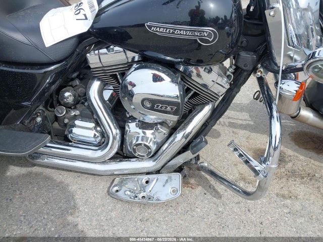 Harley-Davidson Flrt Free Wheeler 2015 1HD1MCM14FB859844 Image 8