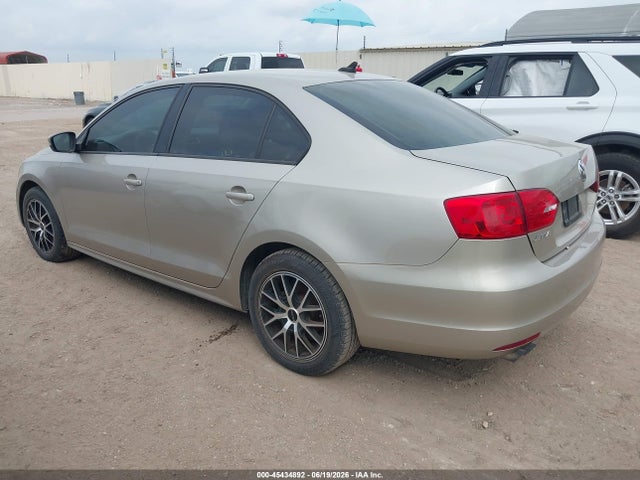 45434892 :رقم المزاد ، 3VWD07AJ4EM225718 vin ، 2014 Volkswagen Jetta 1.8t Se مزاد بيع