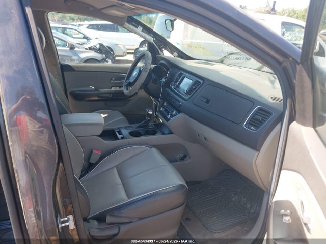 KIA SEDONA LX 2017 KNDMB5C18H6253332 Image 5