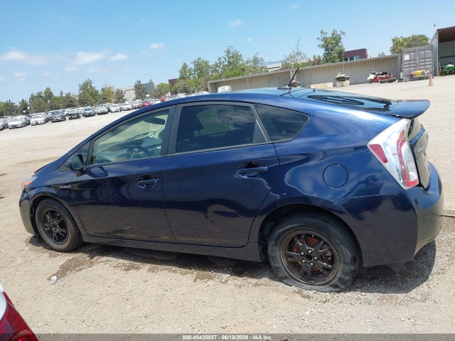 Toyota Prius Three 2015 JTDKN3DUXF0436758 Image 14