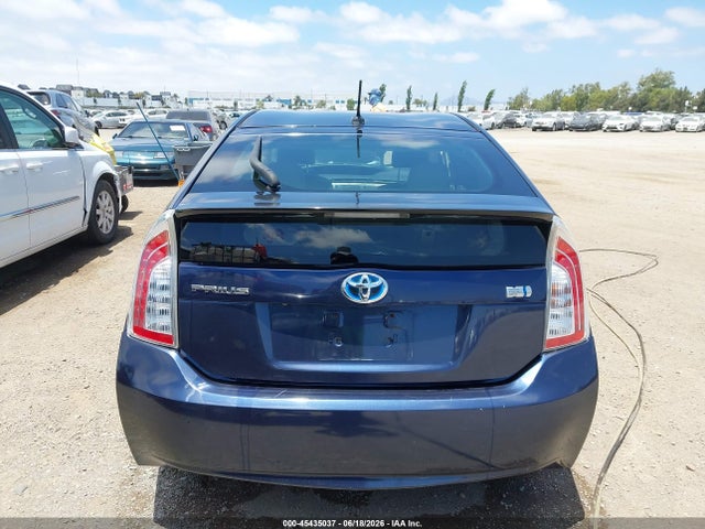 Toyota Prius Three 2015 JTDKN3DUXF0436758 Image 16