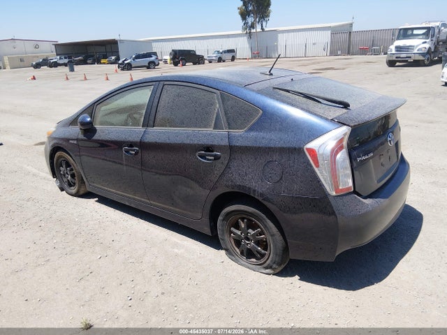 Toyota Prius Three 2015 JTDKN3DUXF0436758 Image 3