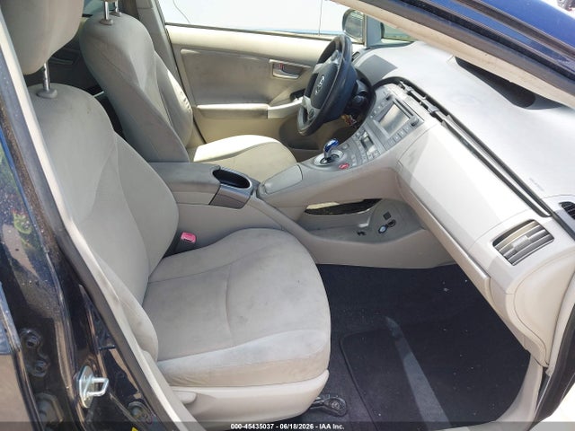Toyota Prius Three 2015 JTDKN3DUXF0436758 Image 5