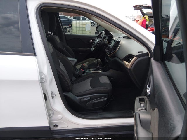 45435092 :رقم المزاد ، 1C4PJLAB9HW543143 vin ، 2017 Jeep Cherokee Altitude Fwd مزاد بيع