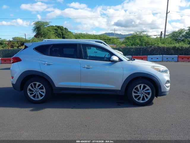 Hyundai TUCSON SE 2018 KM8J23A41JU700570 Image 14