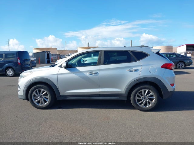 Hyundai TUCSON SE 2018 KM8J23A41JU700570 Image 15