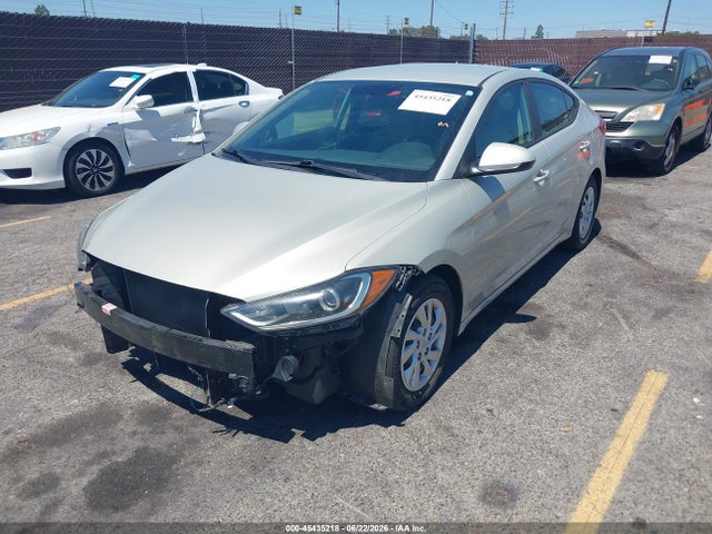 Hyundai ELANTRA SE 2017 KMHD74LFXHU398595 Image 2
