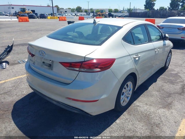 Hyundai ELANTRA SE 2017 KMHD74LFXHU398595 Image 4