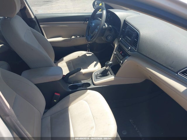Hyundai ELANTRA SE 2017 KMHD74LFXHU398595 Image 5