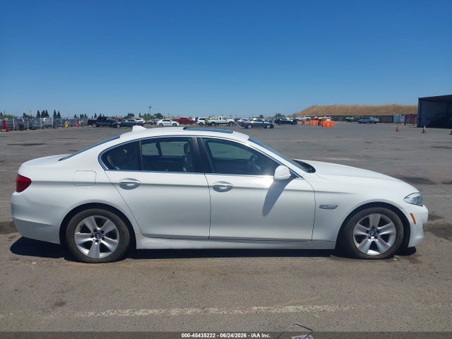 2011 Bmw 528i მანქანა იყიდება აუქციონზე, vin: WBAFR1C53BC672789, აუქციონის ნომერი: 45435222