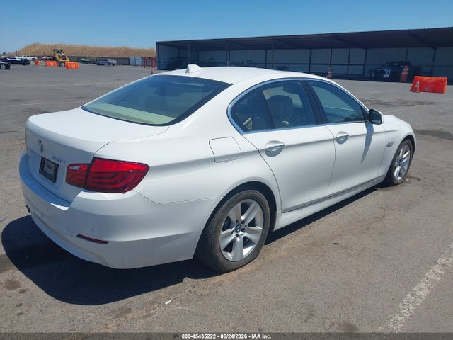 2011 Bmw 528i მანქანა იყიდება აუქციონზე, vin: WBAFR1C53BC672789, აუქციონის ნომერი: 45435222