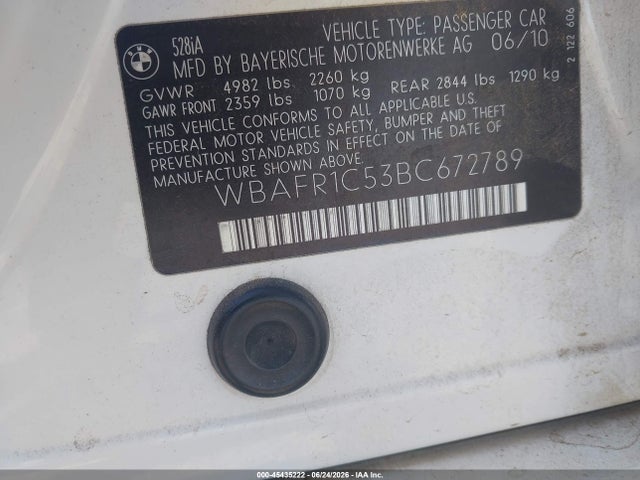 2011 Bmw 528i მანქანა იყიდება აუქციონზე, vin: WBAFR1C53BC672789, აუქციონის ნომერი: 45435222
