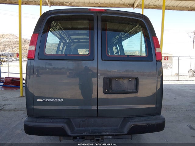 Chevrolet Express 3500 Work Van 2017 1GCZGHFF7H1246448 Image 20
