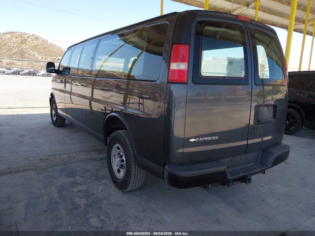 Chevrolet Express 3500 Work Van 2017 1GCZGHFF7H1246448 Image 3