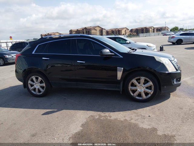 Продажа на аукционе авто 2015 Cadillac Srx Performance Collection, vin: 3GYFNFE32FS641096, номер лота: 45435284